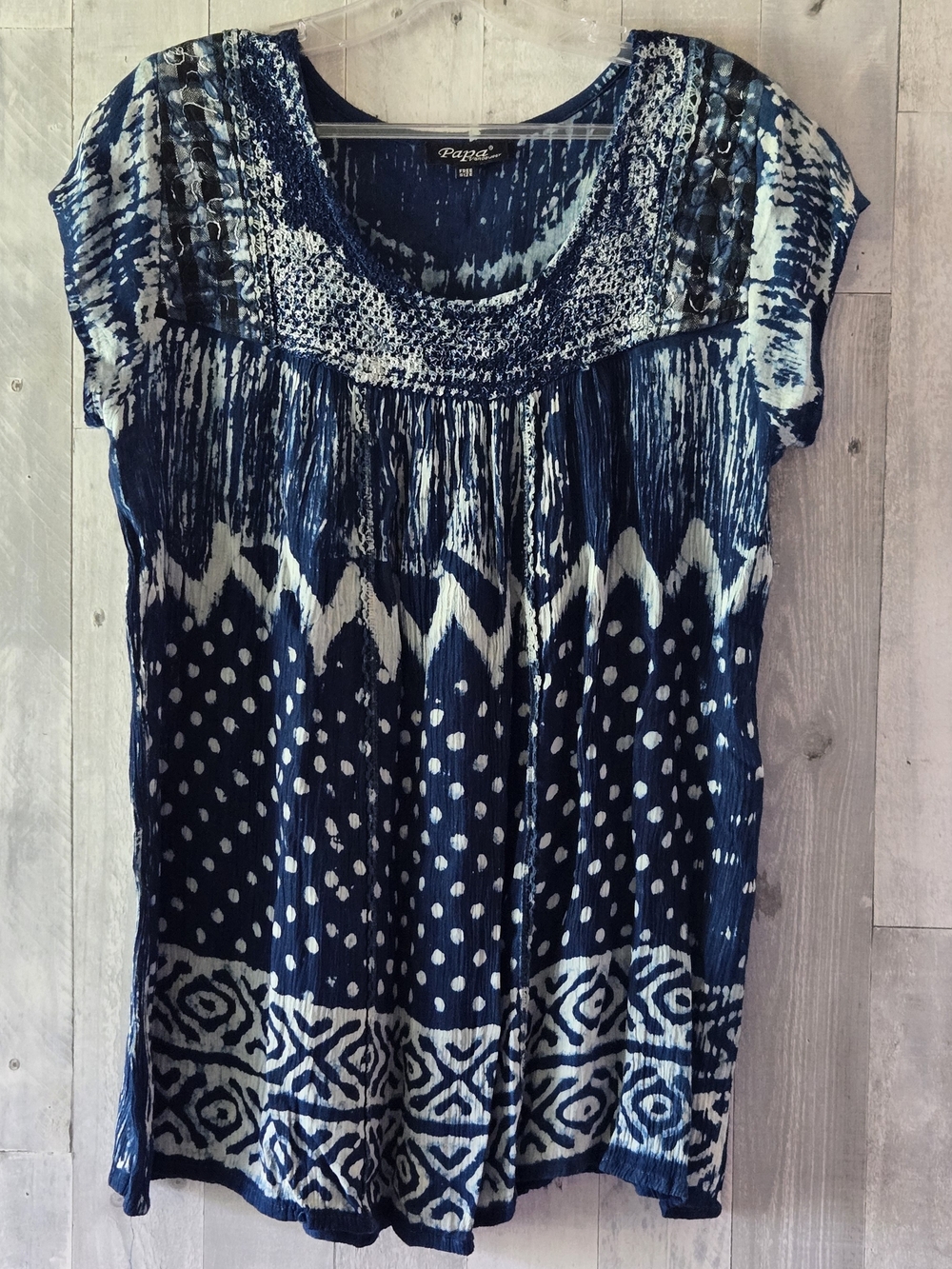 Papa Vancouver Size 10 Blue & White Breezy Boho Tie Dye Crinkle Top